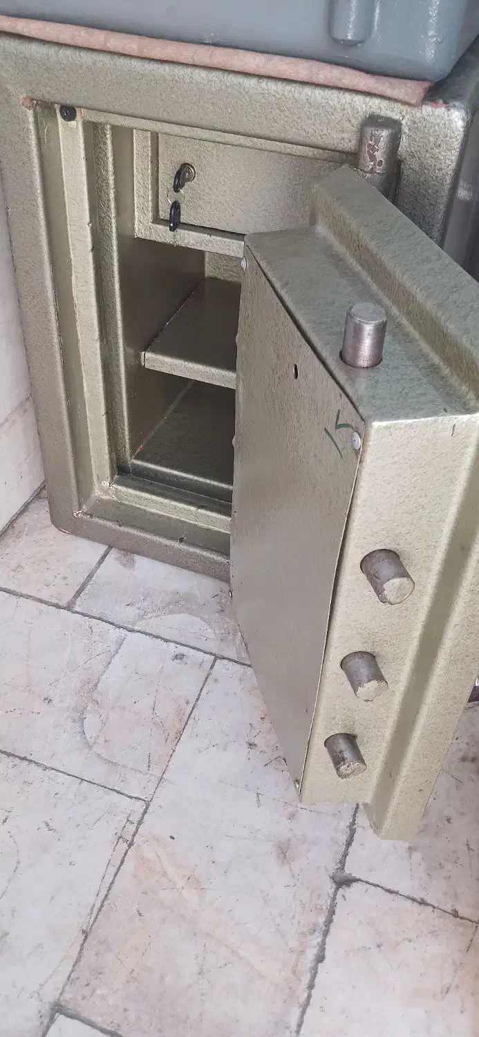 گاوصندق نسوز ضددیلم واقعی درحد نو|ابزارآلات|تهران, آهنگ|دیوار