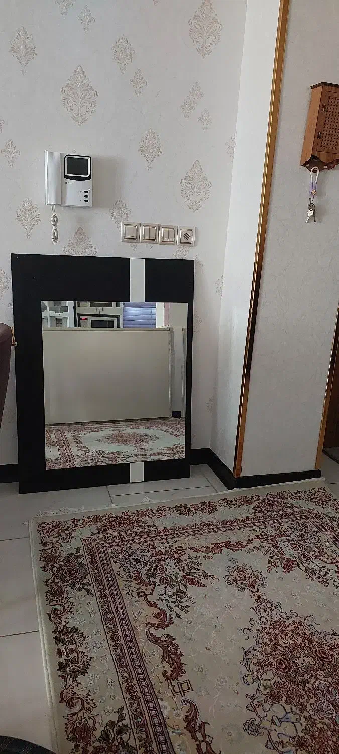 آینه|آینه|قرچک, باقرآباد|دیوار