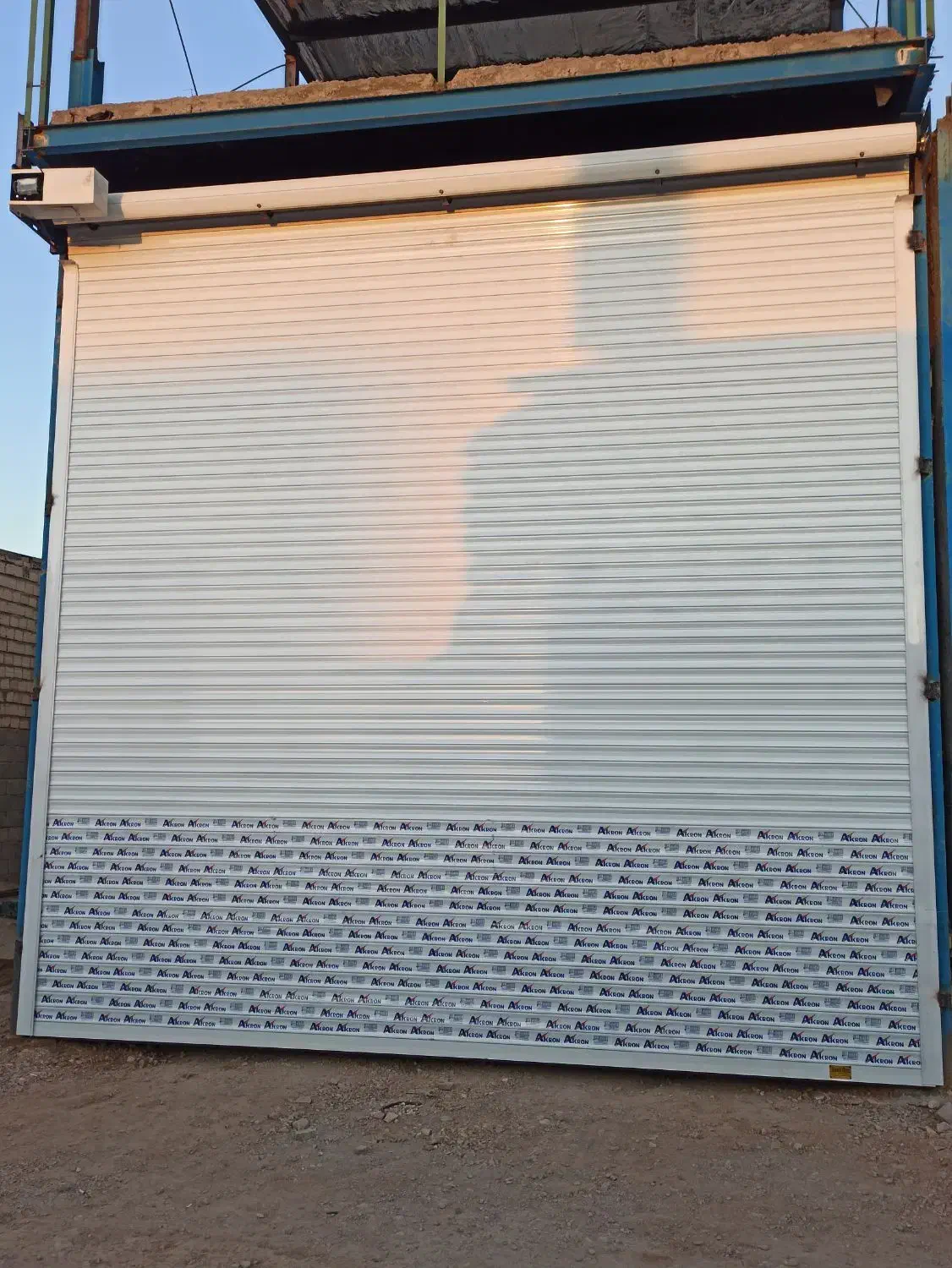 نصب و تعمیر درب کرکره و سکوریت|خدمات پیشه و مهارت|قائن, |دیوار