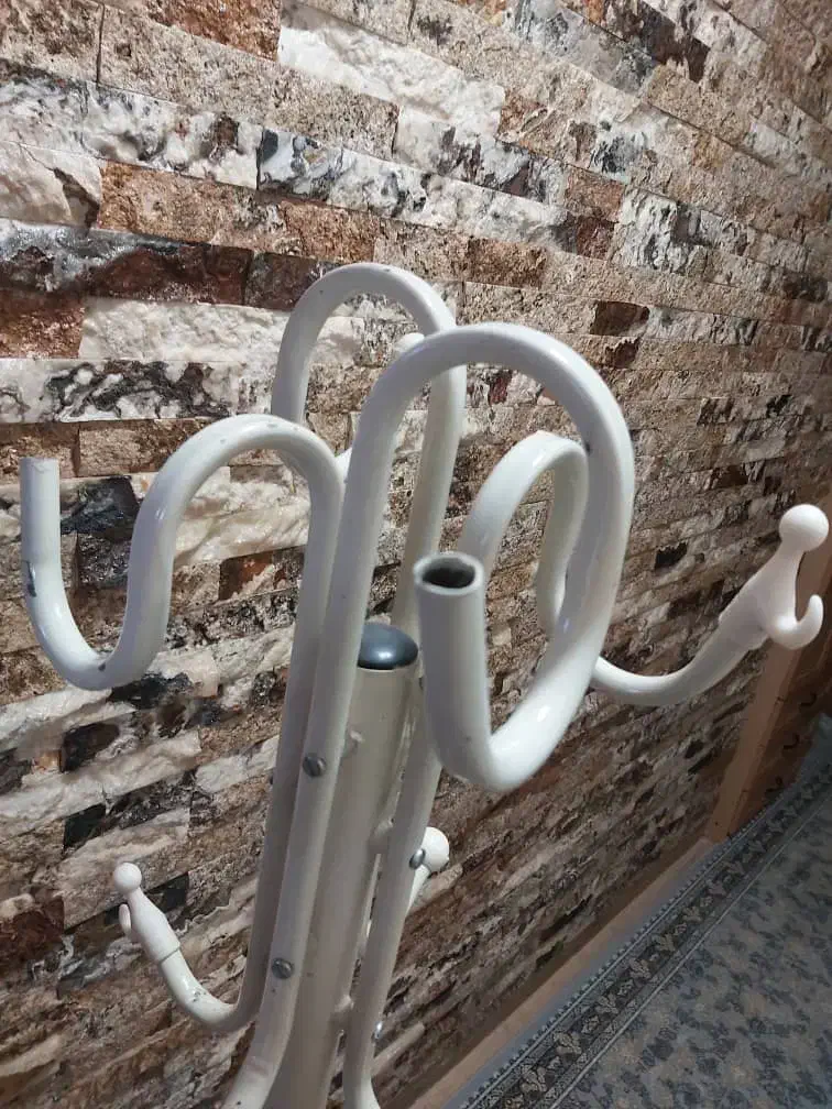 رخت آویز ایستاده|بندرخت و رخت‌آویز|تالش, هشتپر|دیوار