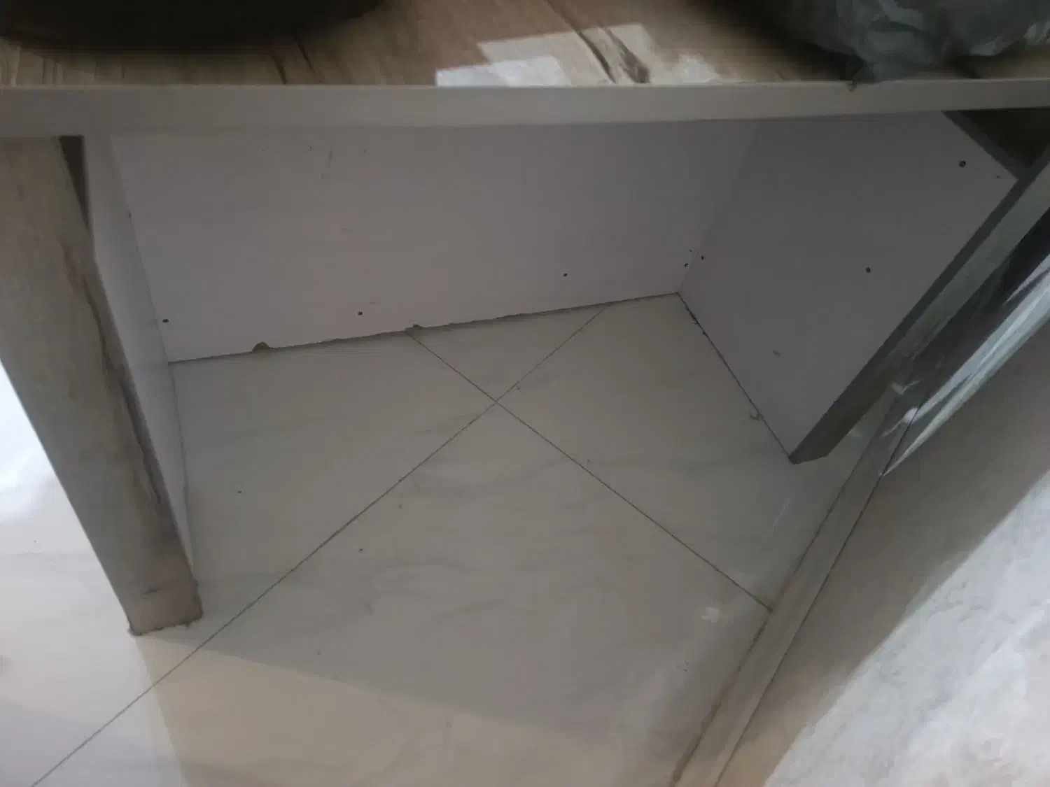 میز|میز تحریر و کامپیوتر|اهواز, کوی جانبازان(دانش)|دیوار