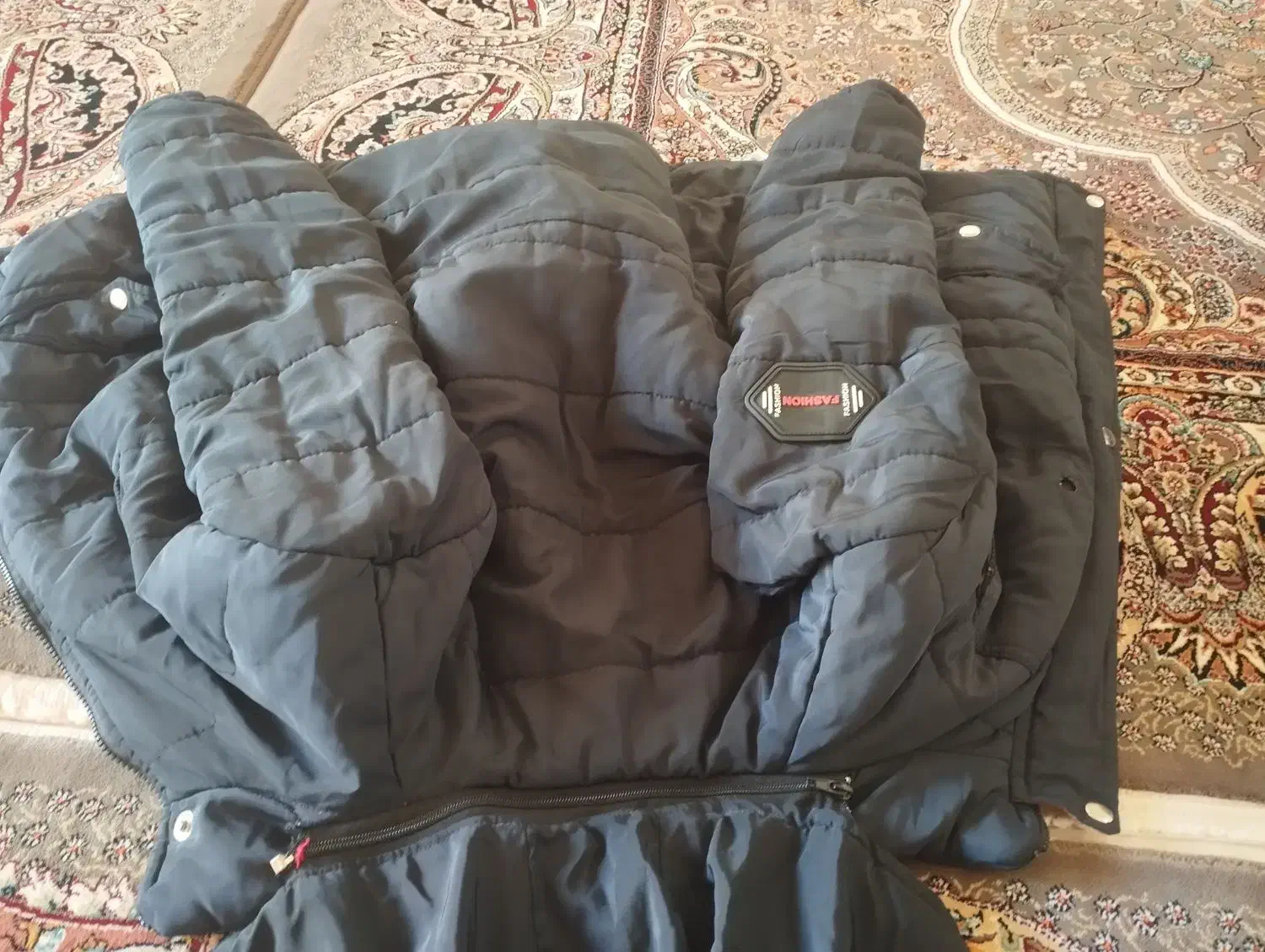 کاپشن|لباس|جوانرود, |دیوار