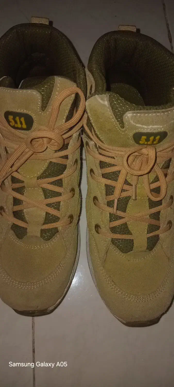 کفش|کیف، کفش، کمربند|الیگودرز, |دیوار