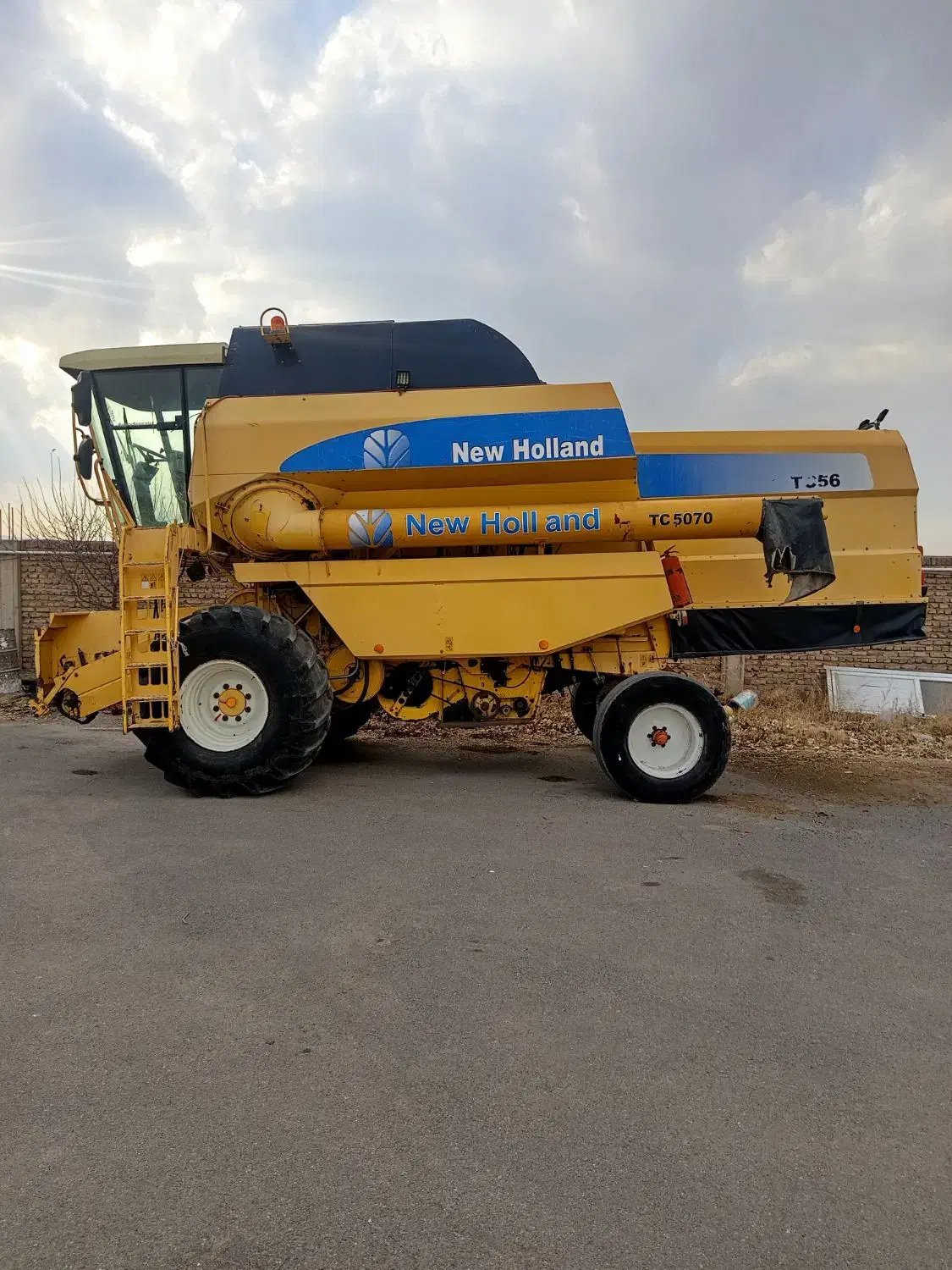 کمباین نیوهلند 2007|خودرو سنگین|مهربان, |دیوار