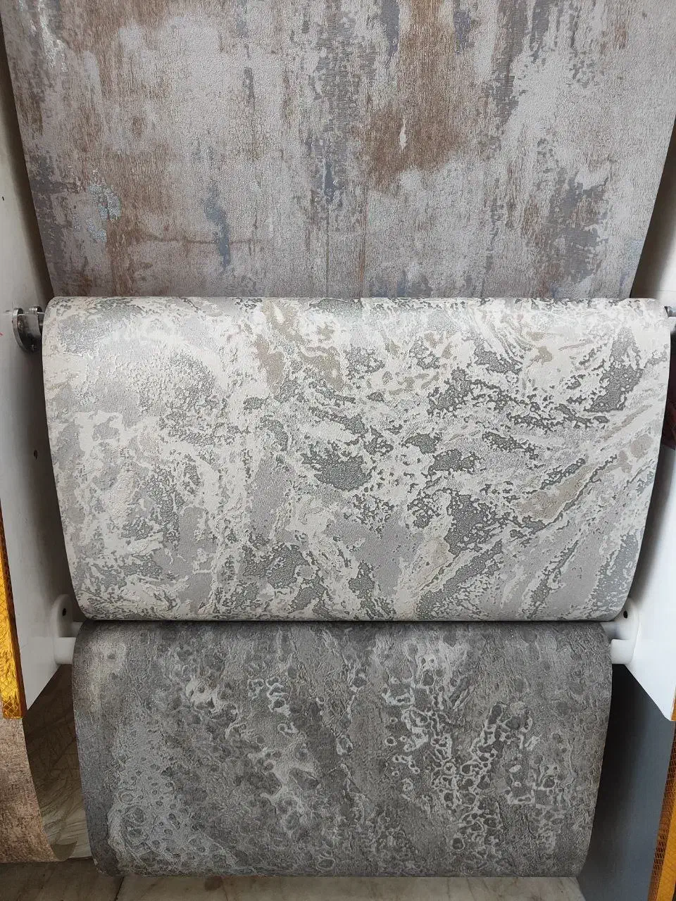 انواع کاغذ دیواری به صورت نقد و اقساط|خدمات پیشه و مهارت|خرمآباد, |دیوار