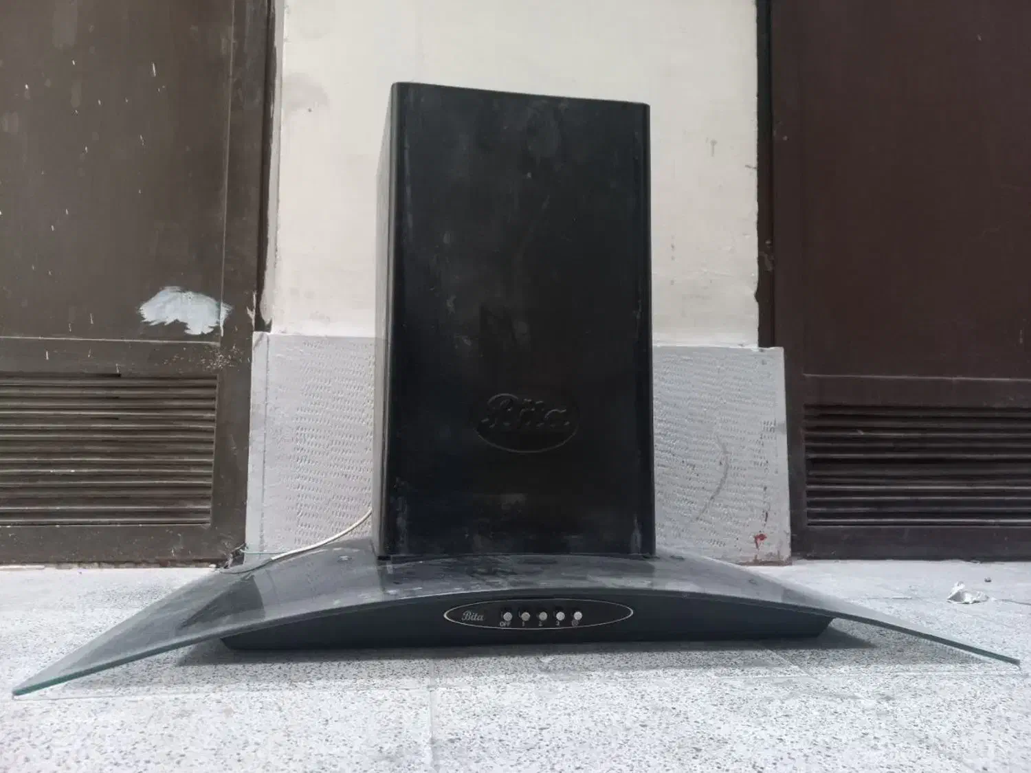 هود|هود|مشهد, تبادکان|دیوار