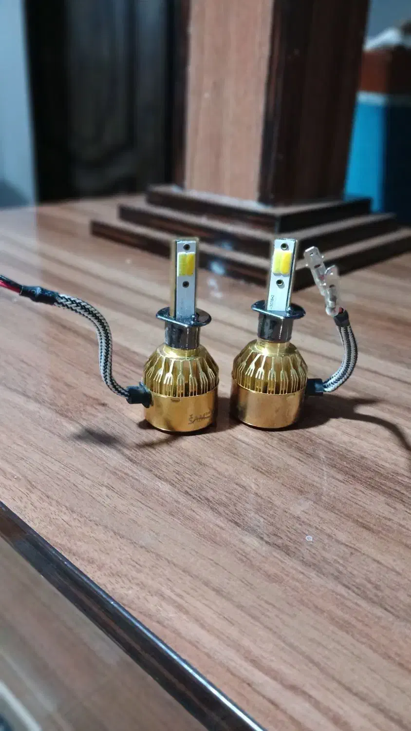 هدلایت درحد نو سالم|قطعات یدکی و لوازم جانبی|ملایر, |دیوار