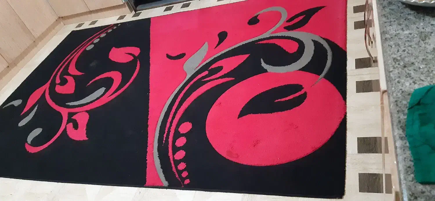 گلیم فرش|فرش|اصفهان, کوی شهید کشوری|دیوار