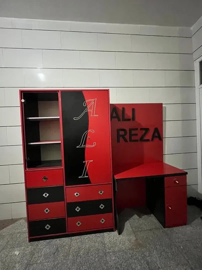 کمد و میز تحریر|میز تحریر و کامپیوتر|خمینی‌شهر, |دیوار