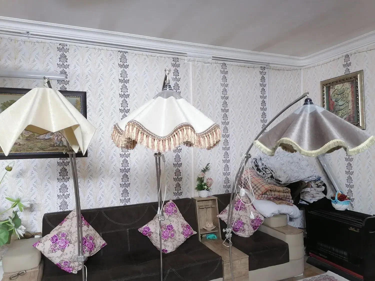 سلام تعداد سه عدد آباژور سالم به قیمت 900000|چراغ خواب و آباژور|مشهد, توس (بلوار توس)|دیوار