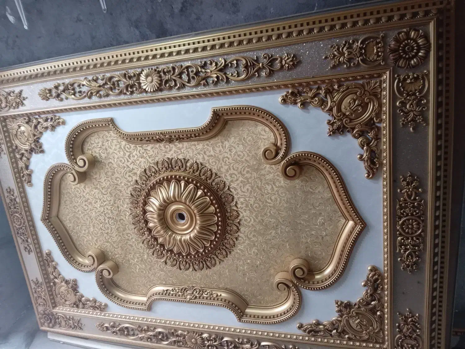 تز یین برای دور چراغ|صنایع دستی و سایر لوازم تزئینی|بناب, |دیوار