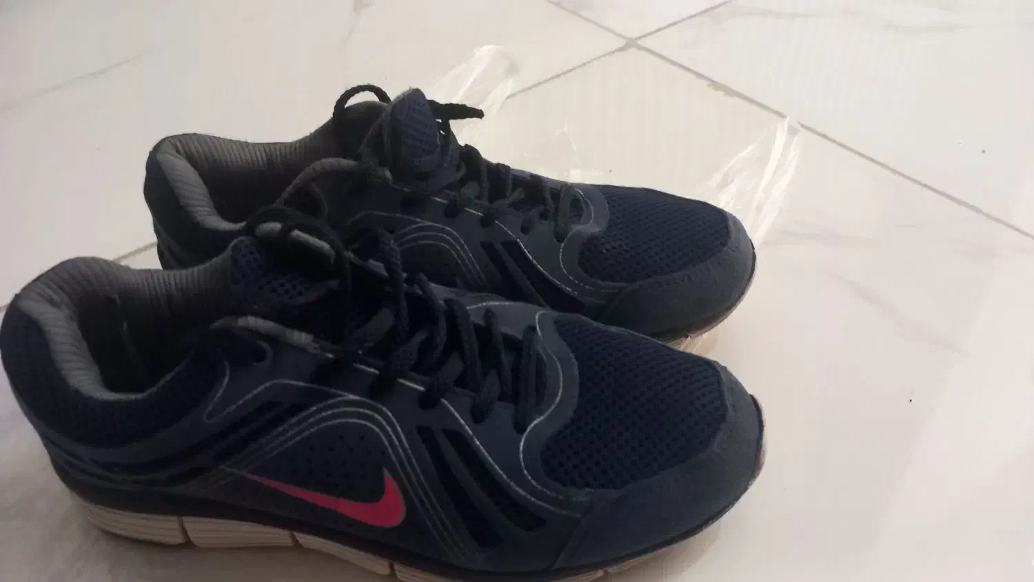 کفش|کیف، کفش، کمربند|شیروان (خراسان), |دیوار