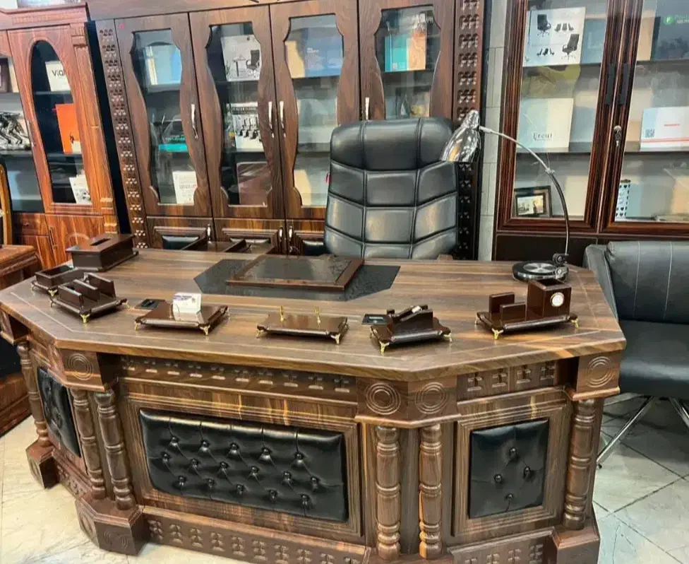 مبلمان اداری نیم ست به علت تغیر شغل|مبلمان اداری|خمینی‌شهر, |دیوار