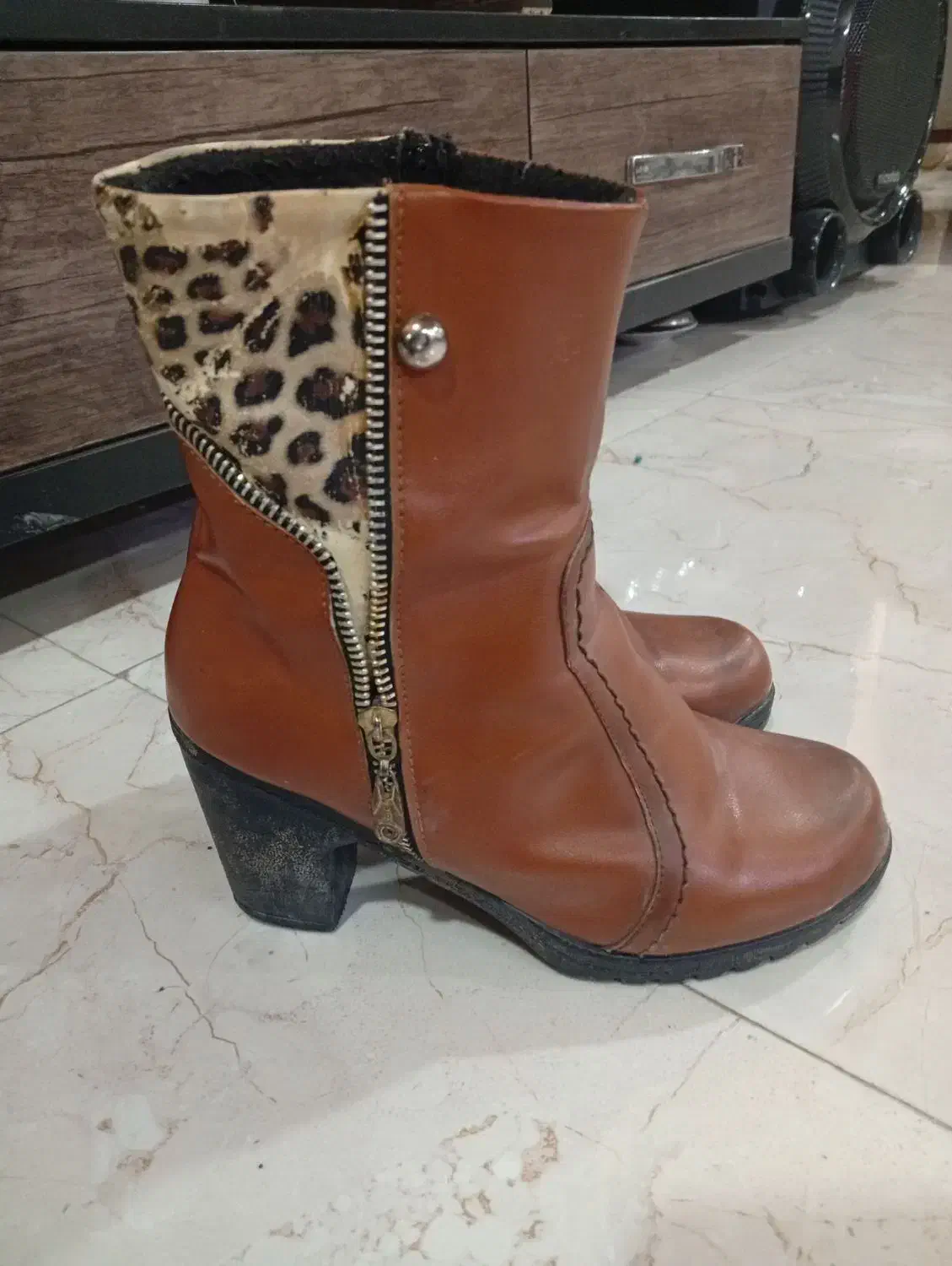 کفش|کیف، کفش، کمربند|محلات, |دیوار