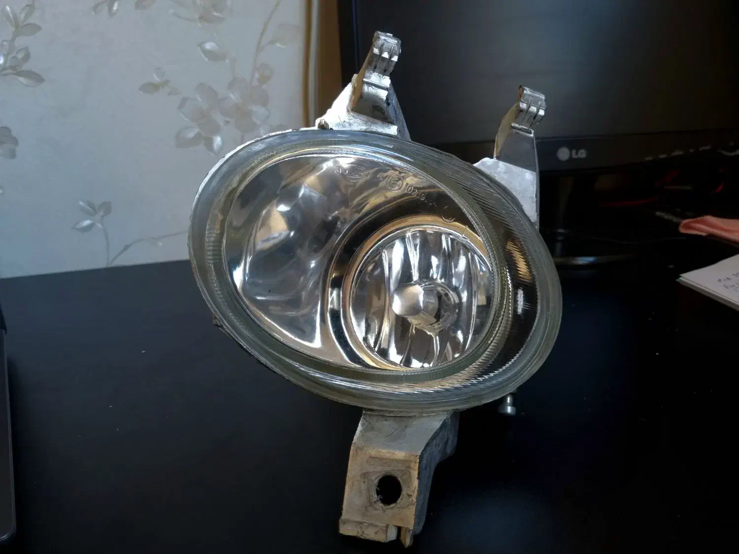 مه شکن ۲۰۶|قطعات یدکی و لوازم جانبی|صدرا-فارس, فاز ۱|دیوار