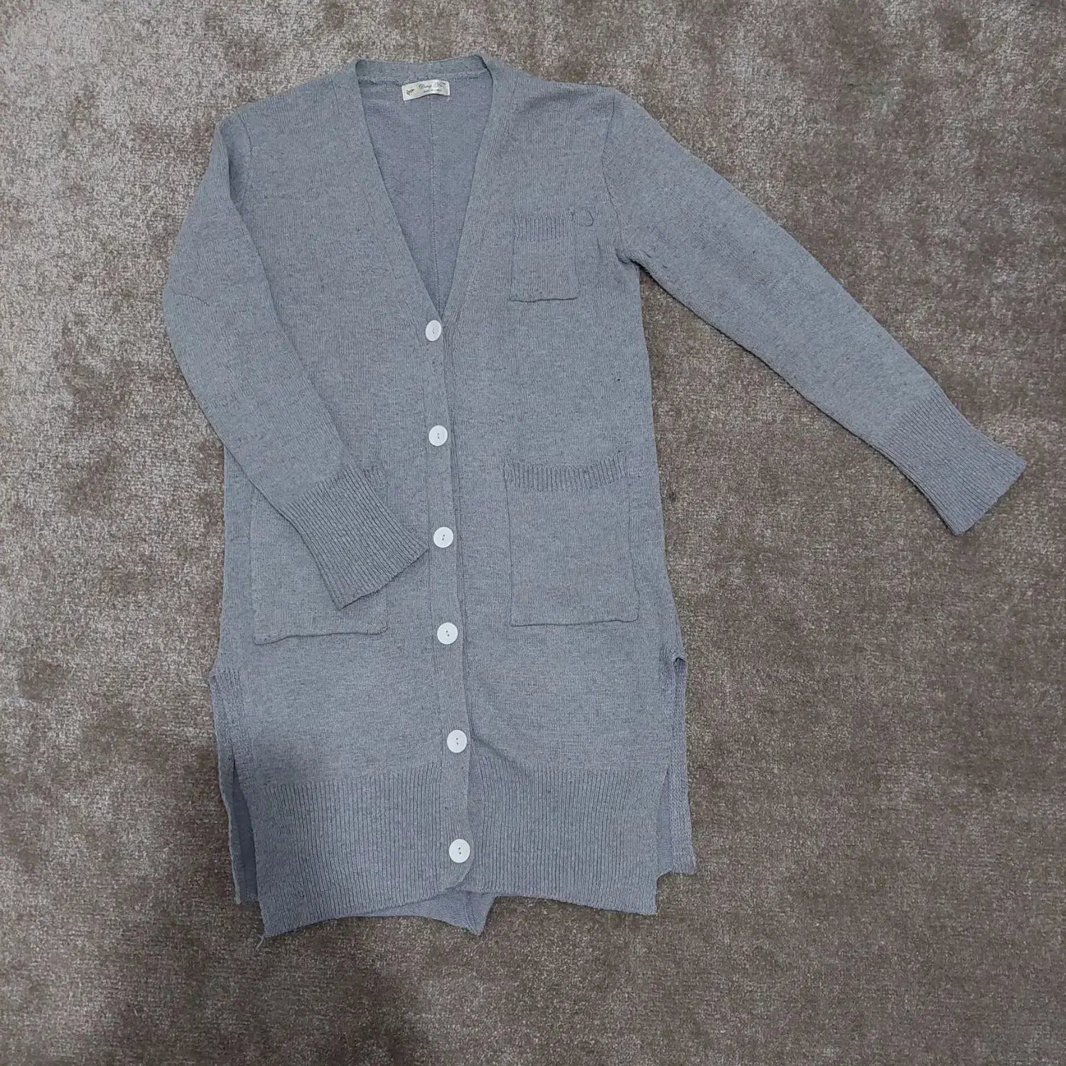 کاپشن و بافت|لباس|اصفهان, عطار نیشابوری|دیوار