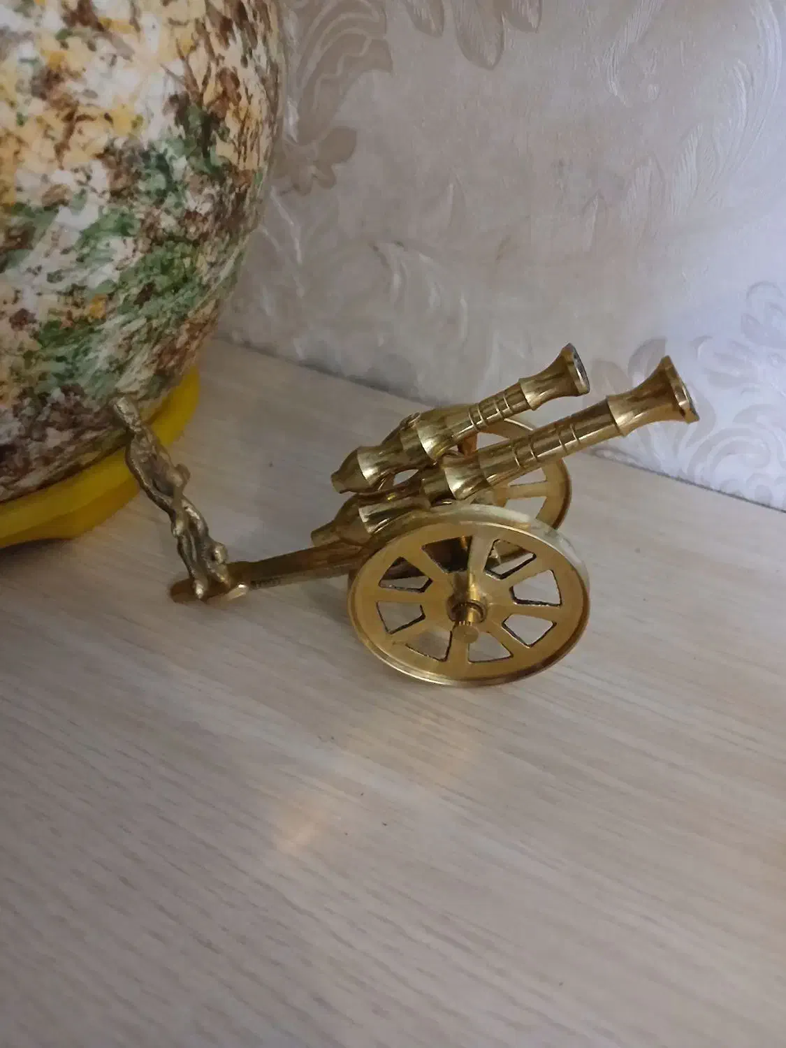 برنجی برنزی برنز کلکسیون دکوری مجسمه ظروف|کالسکه و لوازم جانبی|تهران, افسریه جنوبی|دیوار