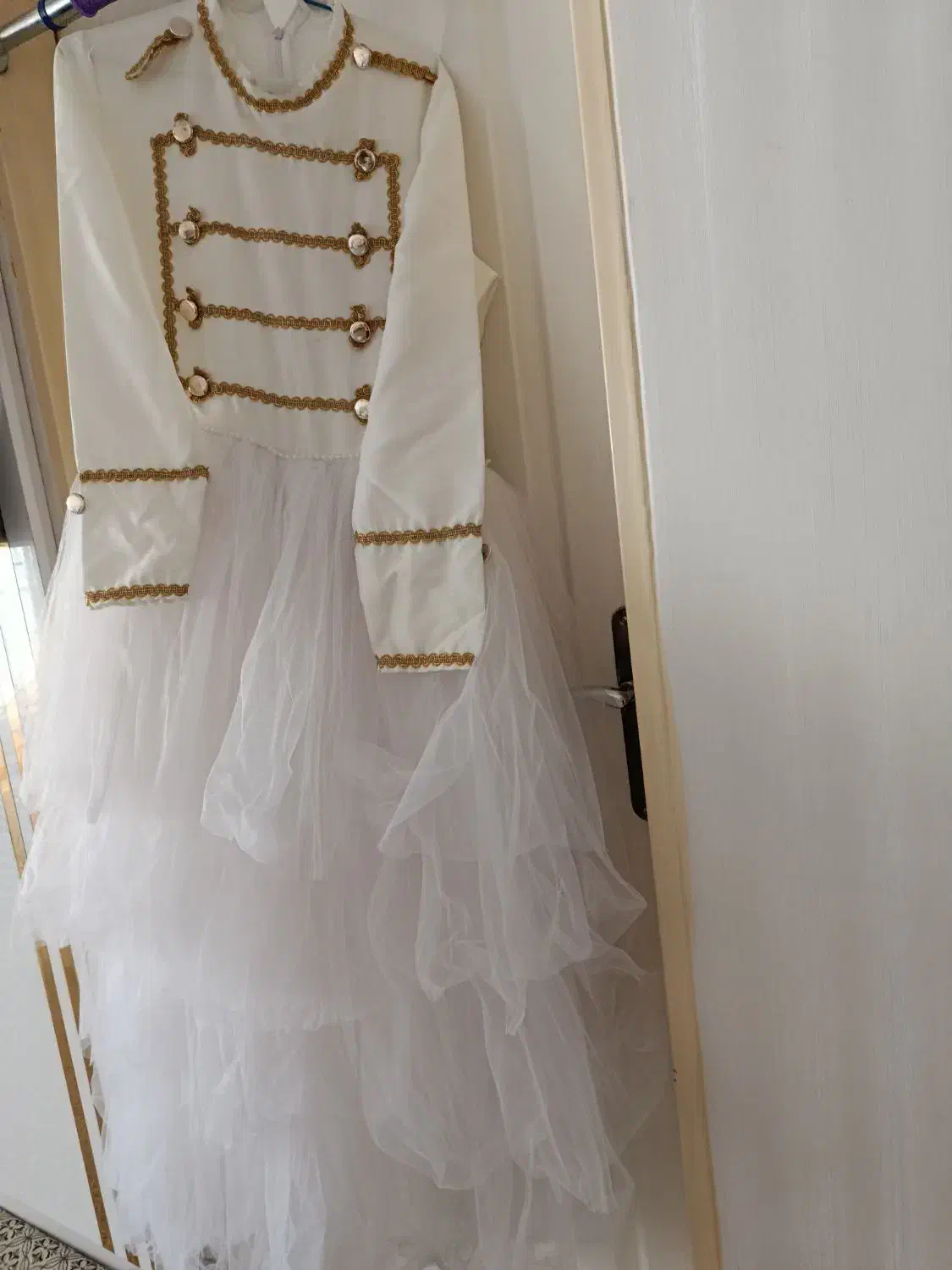 لباس عقد . اتلیه . تولد|لباس|اندیشه, اندیشه فاز ۱|دیوار