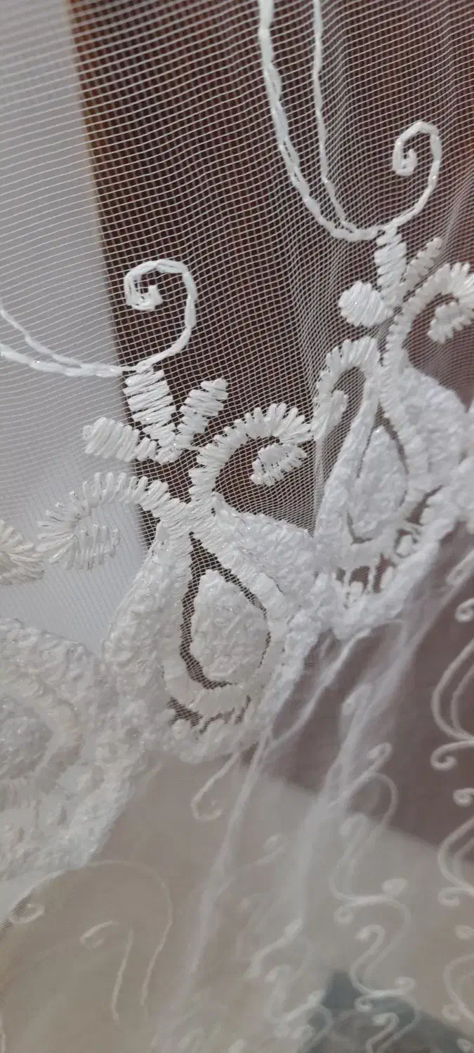 یک عدد پرده پانچ شده نو همراه با استر|پرده، رانر، رومیزی|آستانه اشرفیه, |دیوار