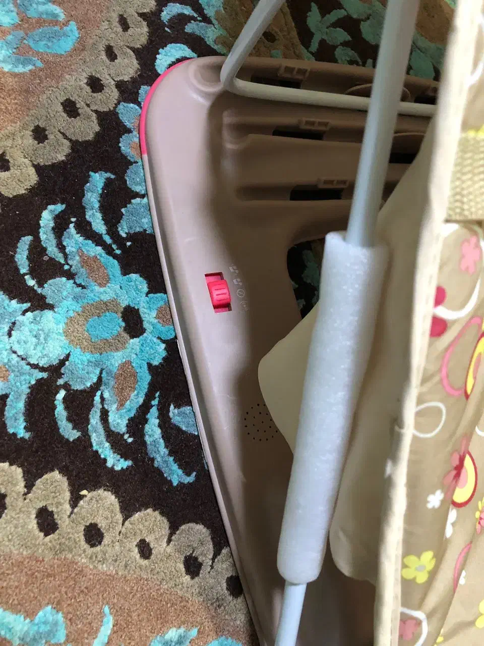 گهواره برقی نوزاد|تخت و صندلی بچه|رشت, ترمینال|دیوار