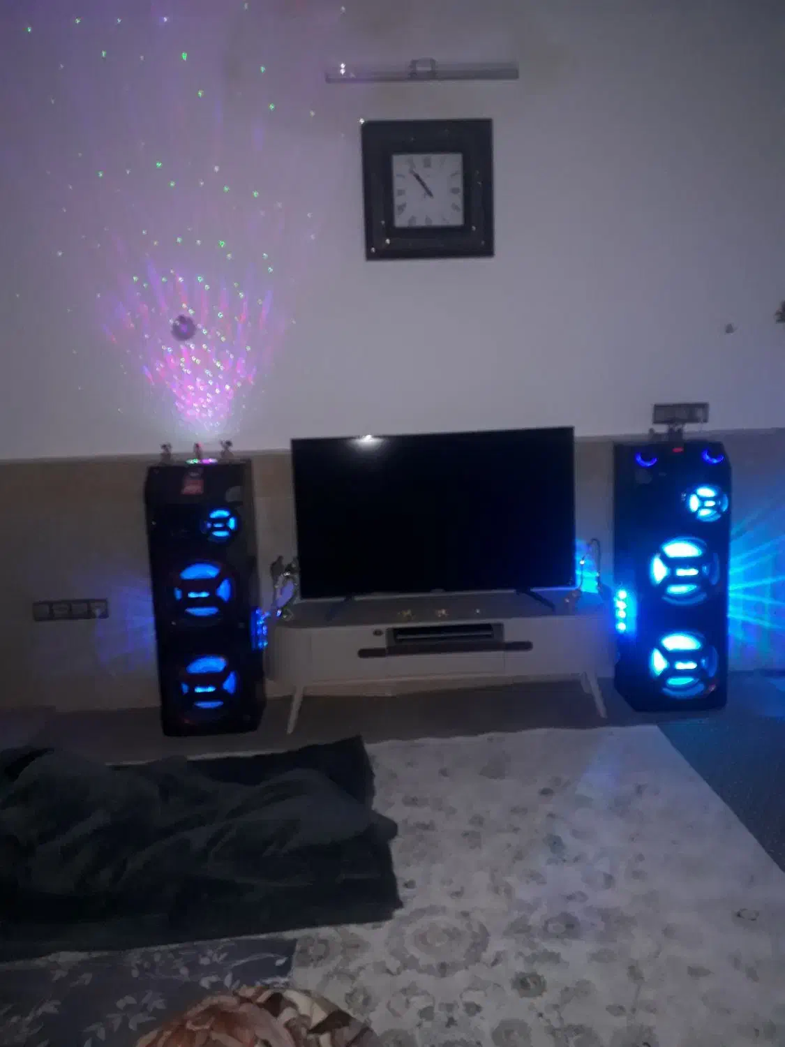 باند مکسیدر|صوتی و تصویری|سلفچگان, |دیوار