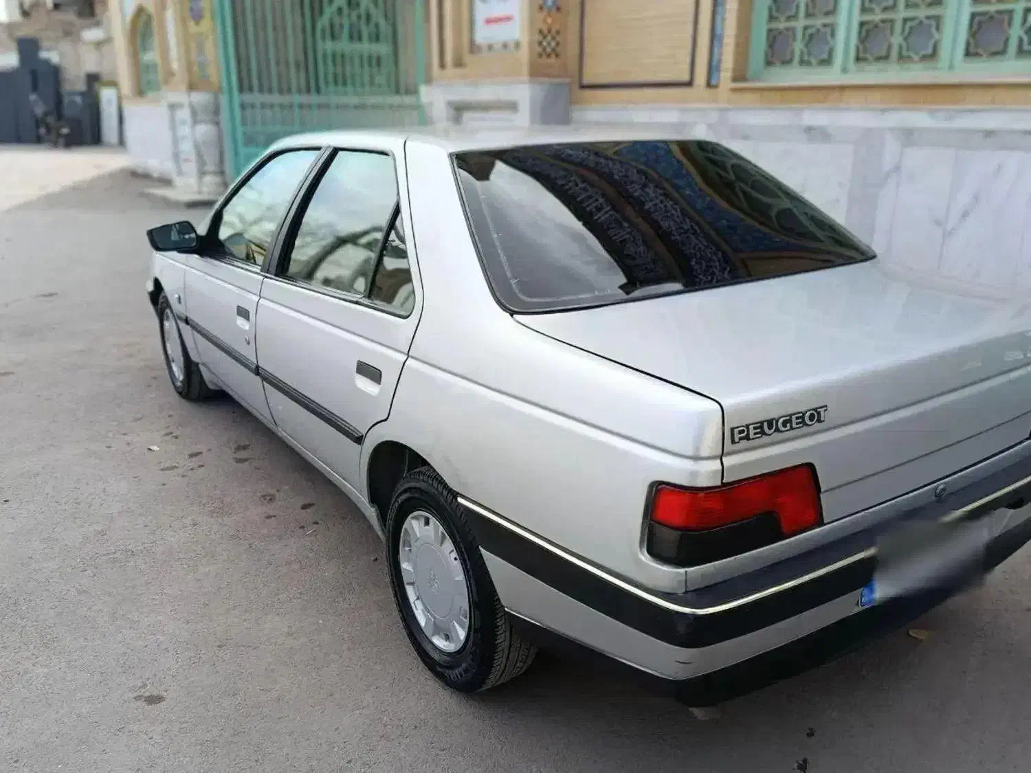 پژو ۴۰۵مدل ۹۸ لوازمی|خودرو سواری و وانت|قم, شهدا|دیوار