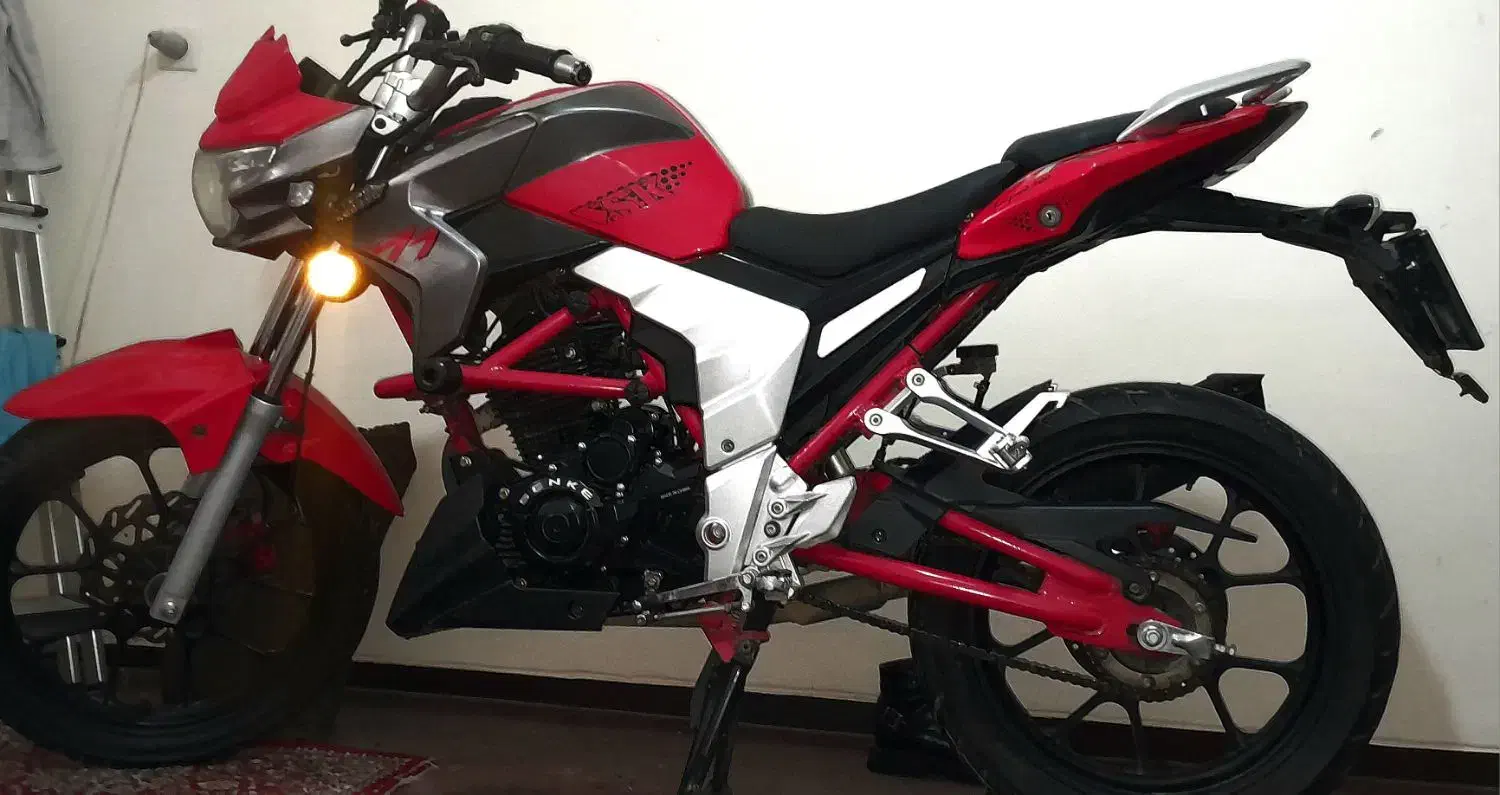 لئو 200ccطرح سنگین|موتورسیکلت|لنجان, |دیوار