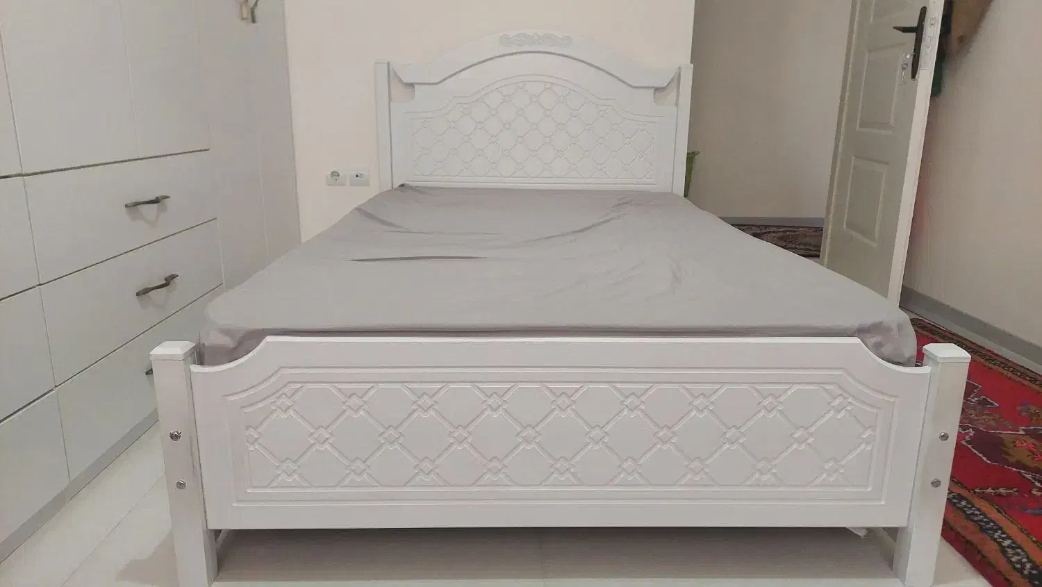 تخت خواب ۱۲۰ وتشک رویال و کمد نوجوان کاملا سالم|تخت و سرویس خواب|محمدشهر, محمدشهر|دیوار