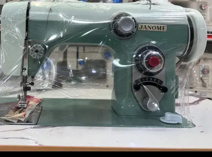 چرخ خیاطی ژانومه ژاپنی استوک دبی|چرخ خیاطی و ریسندگی|میناب, |دیوار