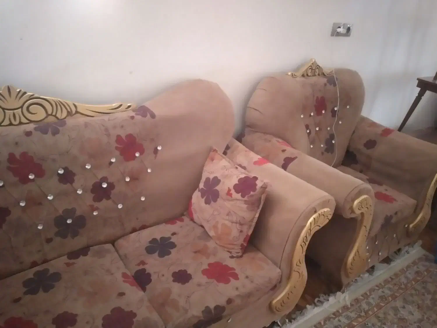 مبل هفت نفره بدونه پارگی|مبلمان خانگی و میز عسلی|نجفآباد, یزدانشهر|دیوار