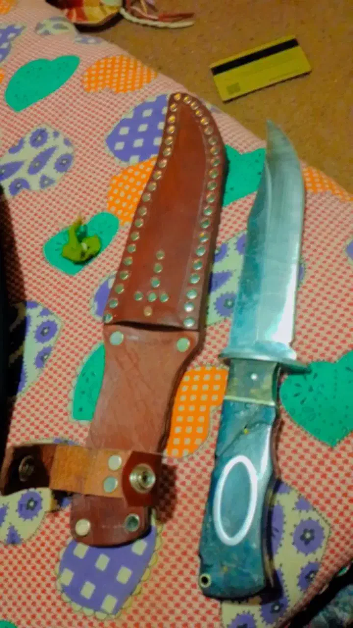 چاقو کلمبیایی چرم سرچ|کلکسیون اشیاء عتیقه|فاضل آباد, |دیوار