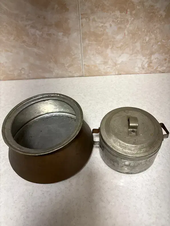 هاون برنجی و دیگچه و قابلمه مسی قدیمی کوچک|کلکسیون اشیاء عتیقه|تهران, شهران شمالی|دیوار