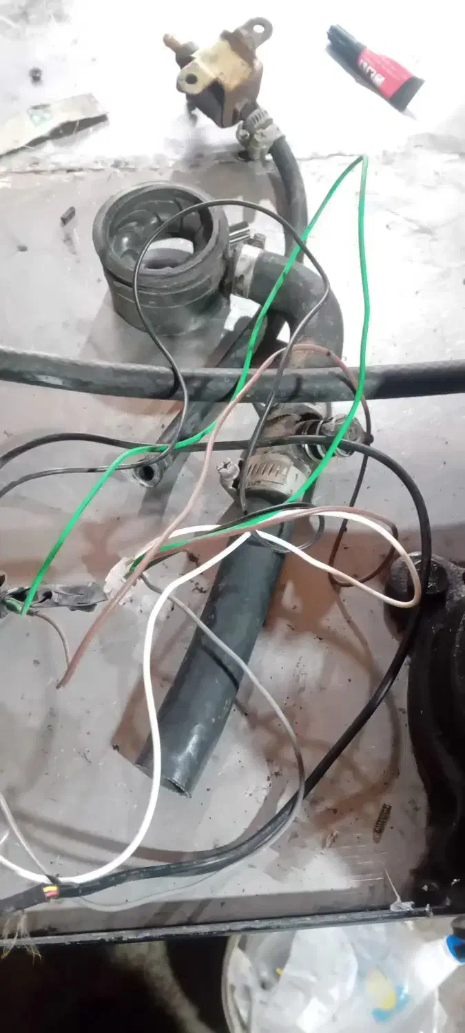 رگلاتور گاز و پایه کپسول|قطعات یدکی و لوازم جانبی|میاندوآب, |دیوار