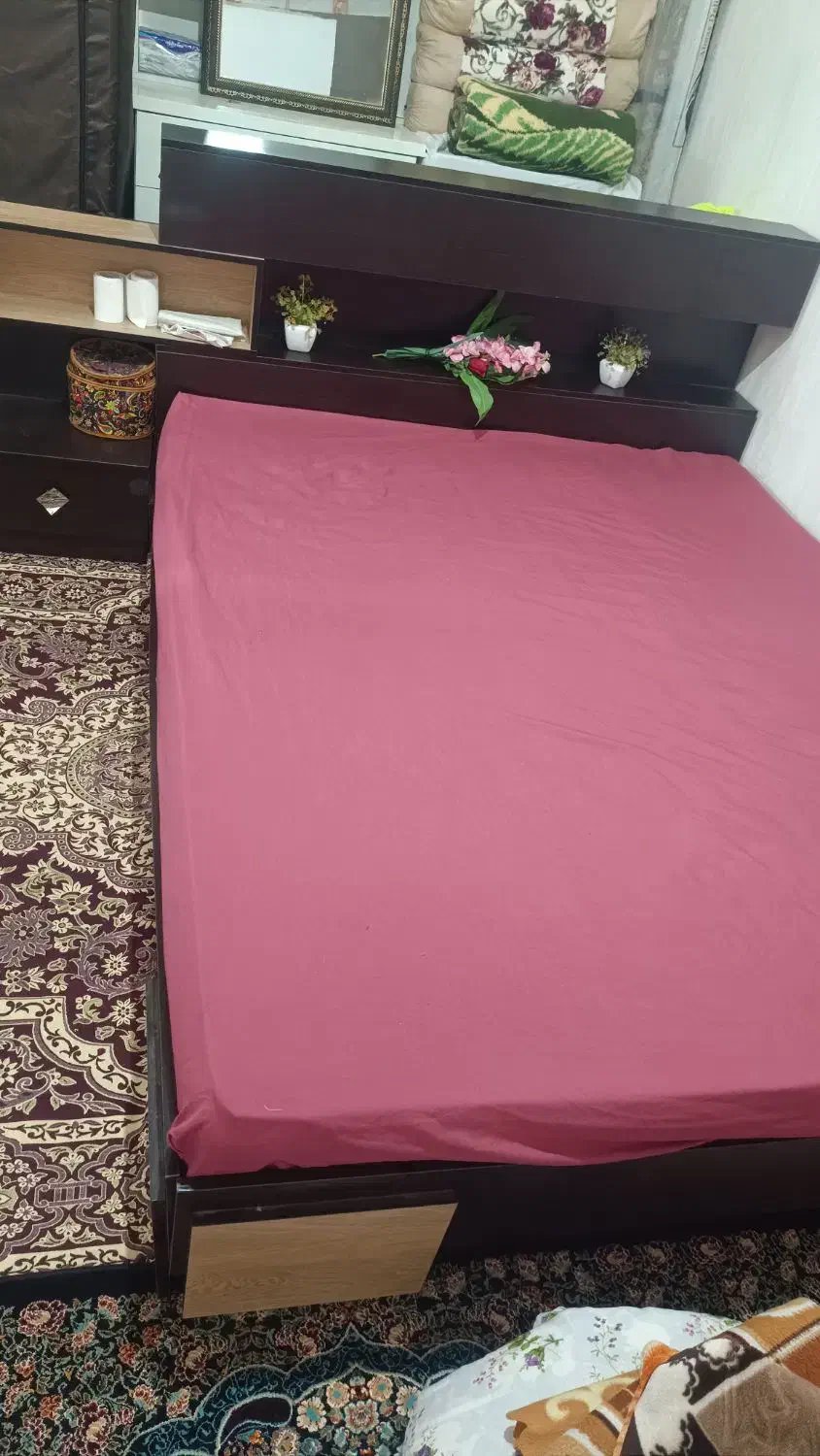 چند تیکه وسایل خونه تمیز خیلی بفروش می رسد|فرش|کرمانشاه, |دیوار