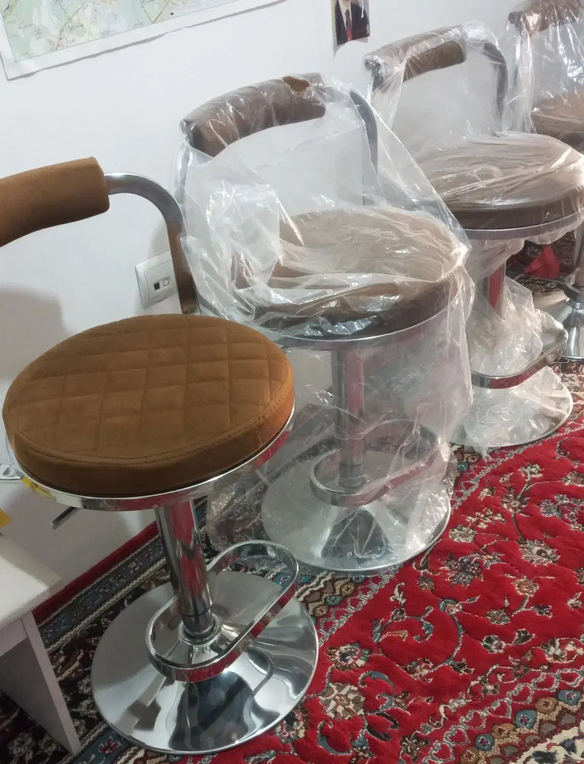 ۴ عدد صندلی پایه استیل دونه ای ۲۳۰۰ هزار|میز و صندلی غذاخوری|اسلامشهر, شهرک احمدیه|دیوار