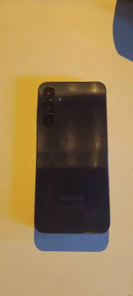 گوشی A25 شارژر فابریک کارتون داره|موبایل|چمران, |دیوار