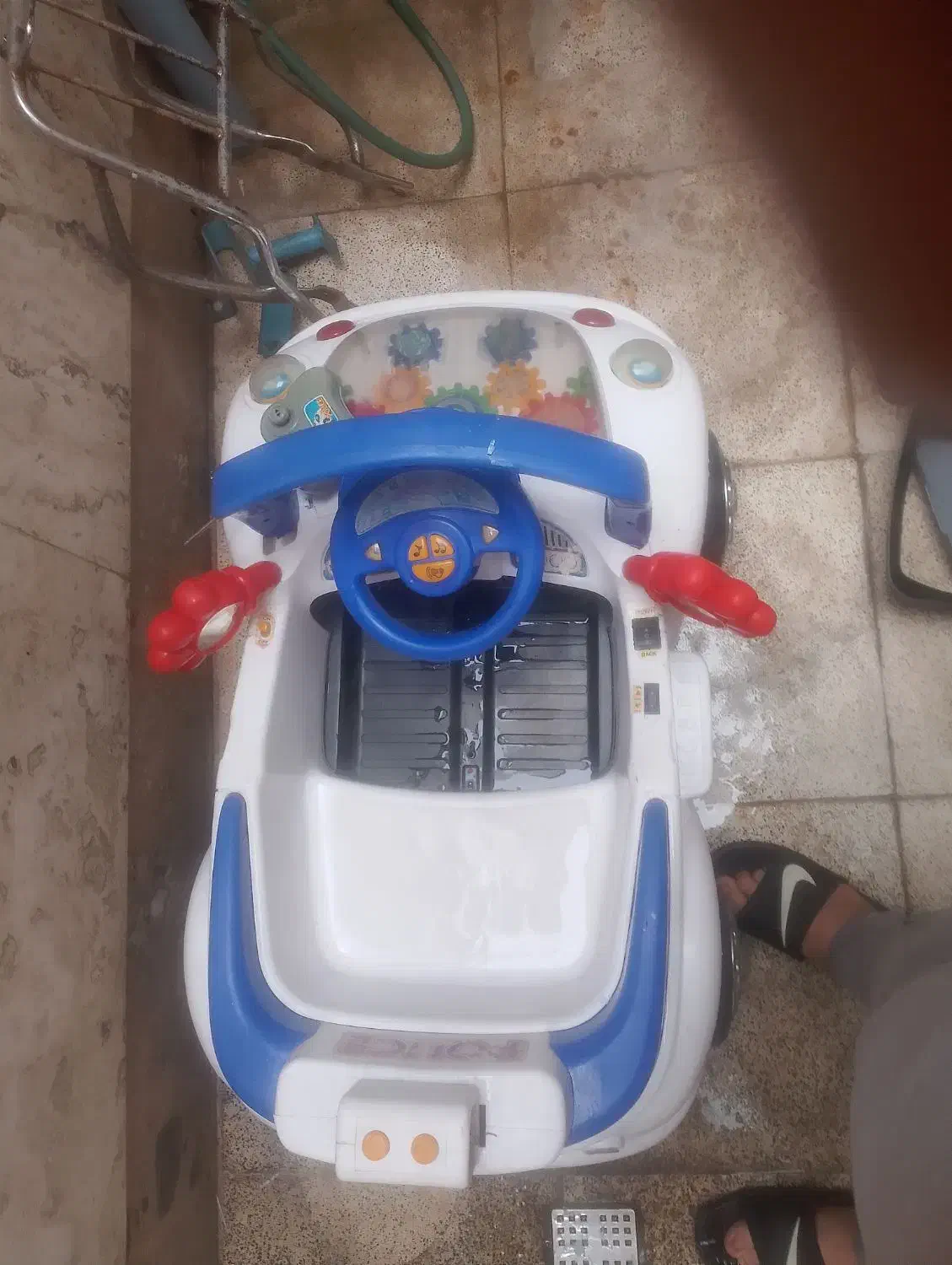 ماشین شارژی|اسباب‌بازی بچه|تهران, زرکش|دیوار