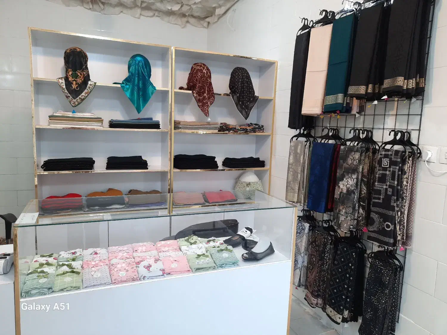 گالری شال و روسری بانو|لباس|ابریشم, |دیوار