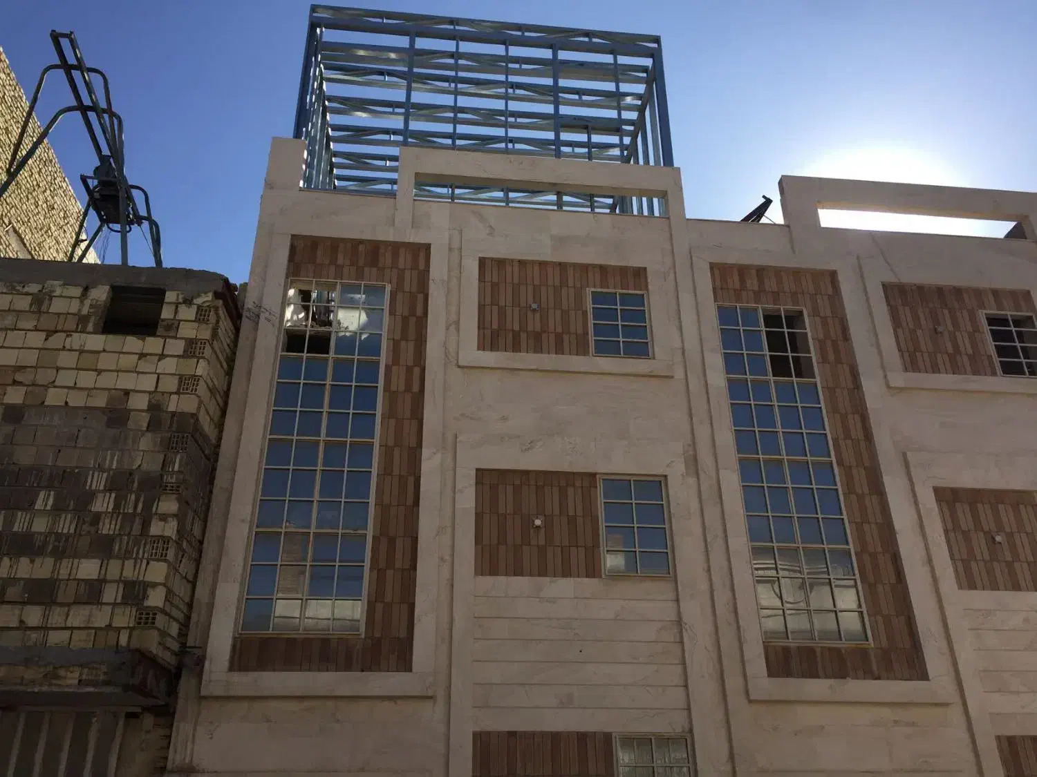 مغازه تجاری ومسکونی ۱۰۵متر|فروش مغازه و غرفه|یزد, |دیوار