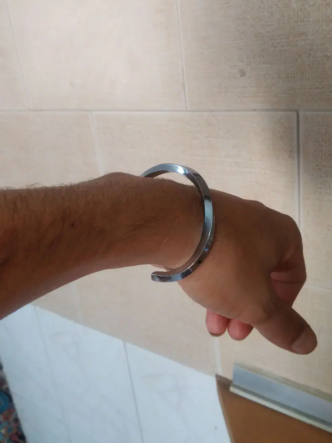 دستبند استیل پیچی زنانه و مردانه نو نو|بدلیجات|گلبهار, شهر جدید گلبهار|دیوار