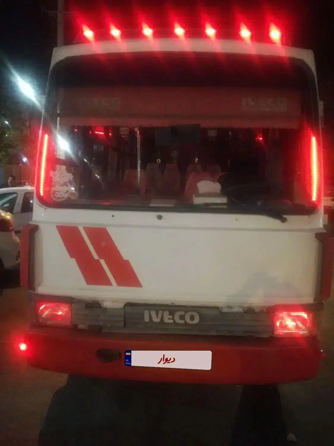 مینیبوس|خودرو سنگین|شیراز, محراب|دیوار