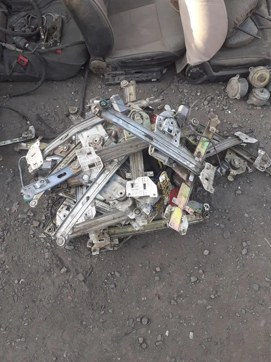 شیشه بالابر|قطعات یدکی و لوازم جانبی|مشهد, اروند|دیوار