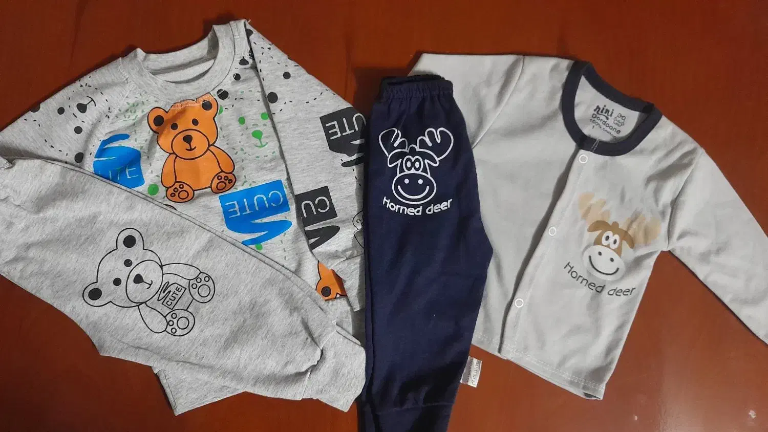 لباس نوزاد|کفش و لباس بچه|بیرجند, |دیوار