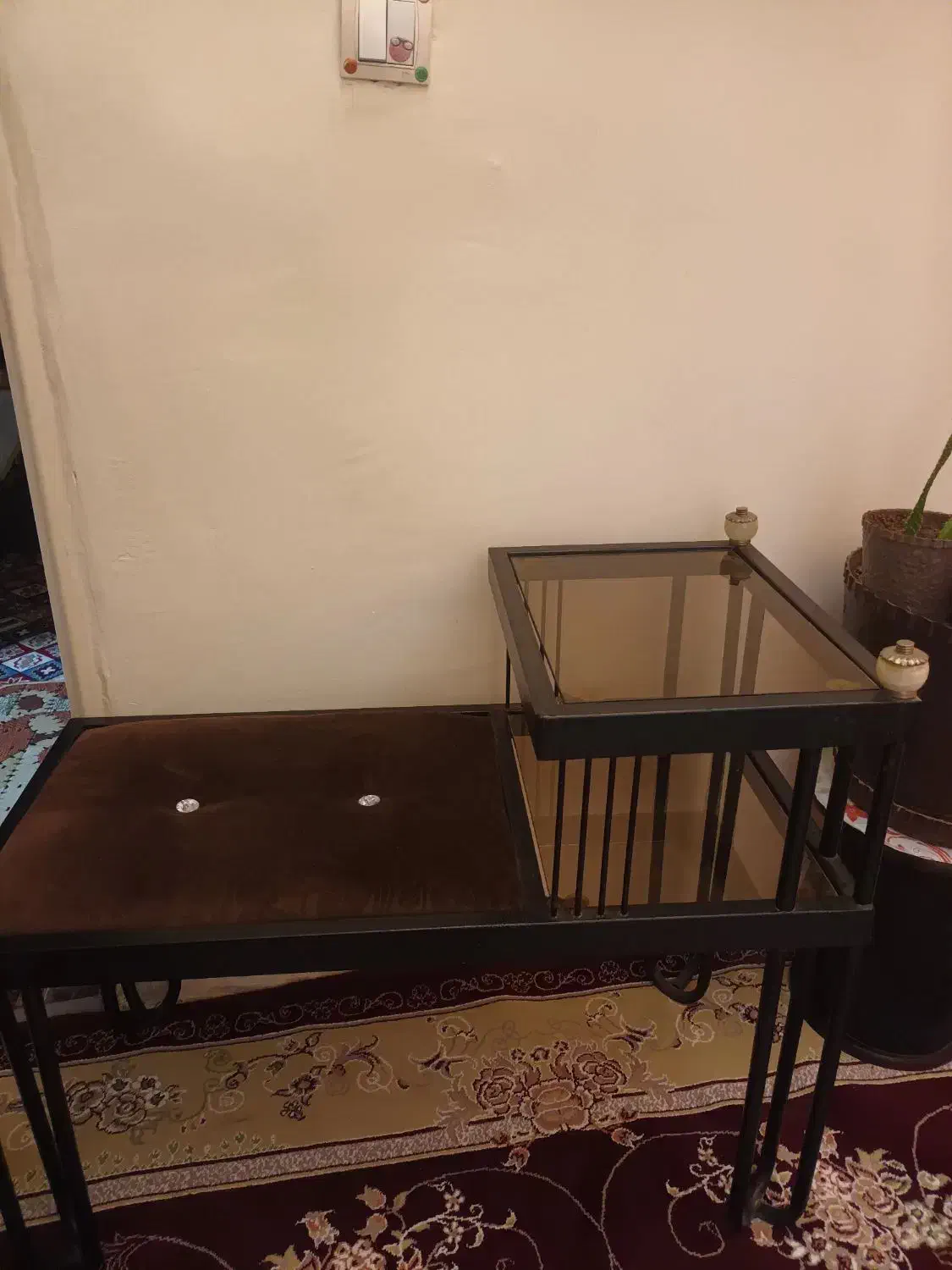 میزتلفن|میز تلفن|تاکستان, |دیوار