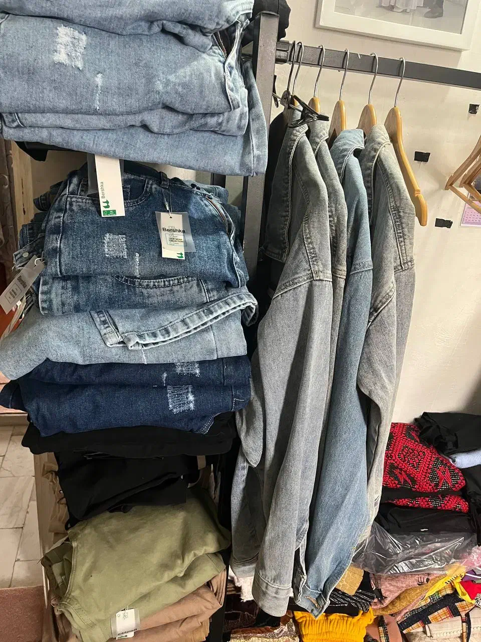 فروش کلی لباس زنانه|لباس|رشت, احمد گوراب|دیوار