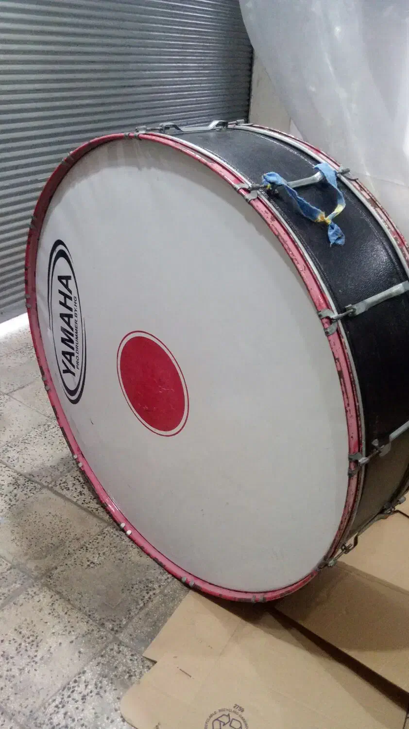 طبل بزرگ محرم برای هییت|درام و پرکاشن|رشت, حومه رشت|دیوار