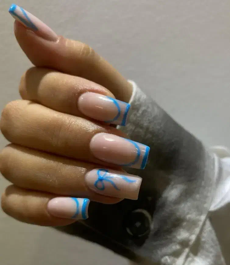 آموزش و خدمات کاشت ناخن|خدمات آرایشگری و زیبایی|مشهد, شهید معقول|دیوار