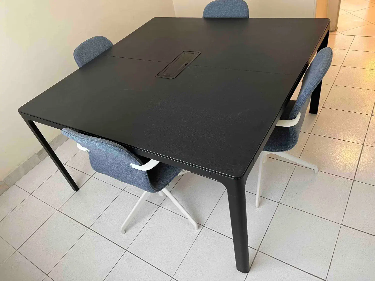 میز کنفرانس ایکیا IKEA BEKANT صندلی IKEA LANGFJALL|مبلمان اداری|تهران, جنت‌آباد مرکزی|دیوار