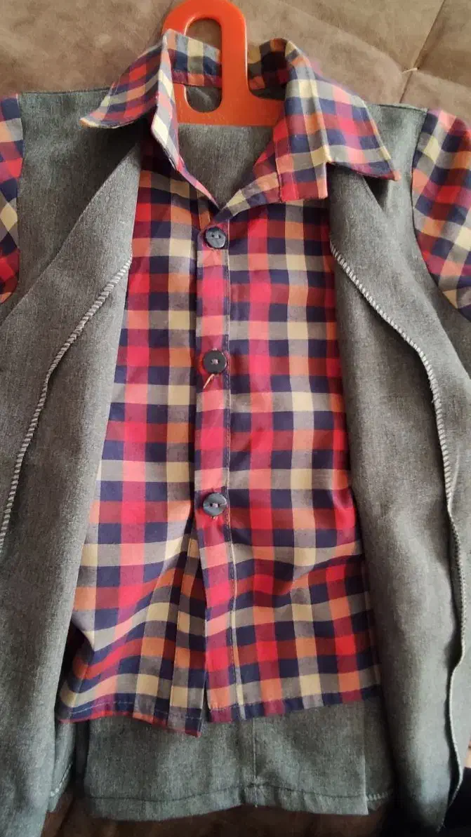 فرم مدرسه پسرانه|لباس|فولادشهر, A4|دیوار