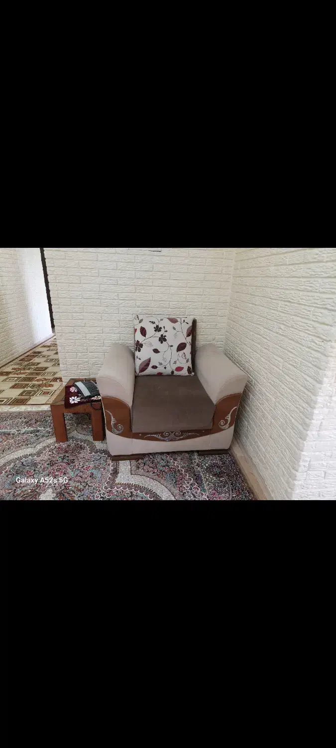 مبل راحتی ۷ نفره تخت شو|مبلمان خانگی و میز عسلی|شاهین‌شهر, دهخدا|دیوار